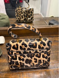 Hand bag