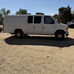 2006 Ford E-350
