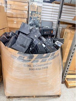 Portable Air Compressors / Tire Inflators available for WHOLESALE ONLY.