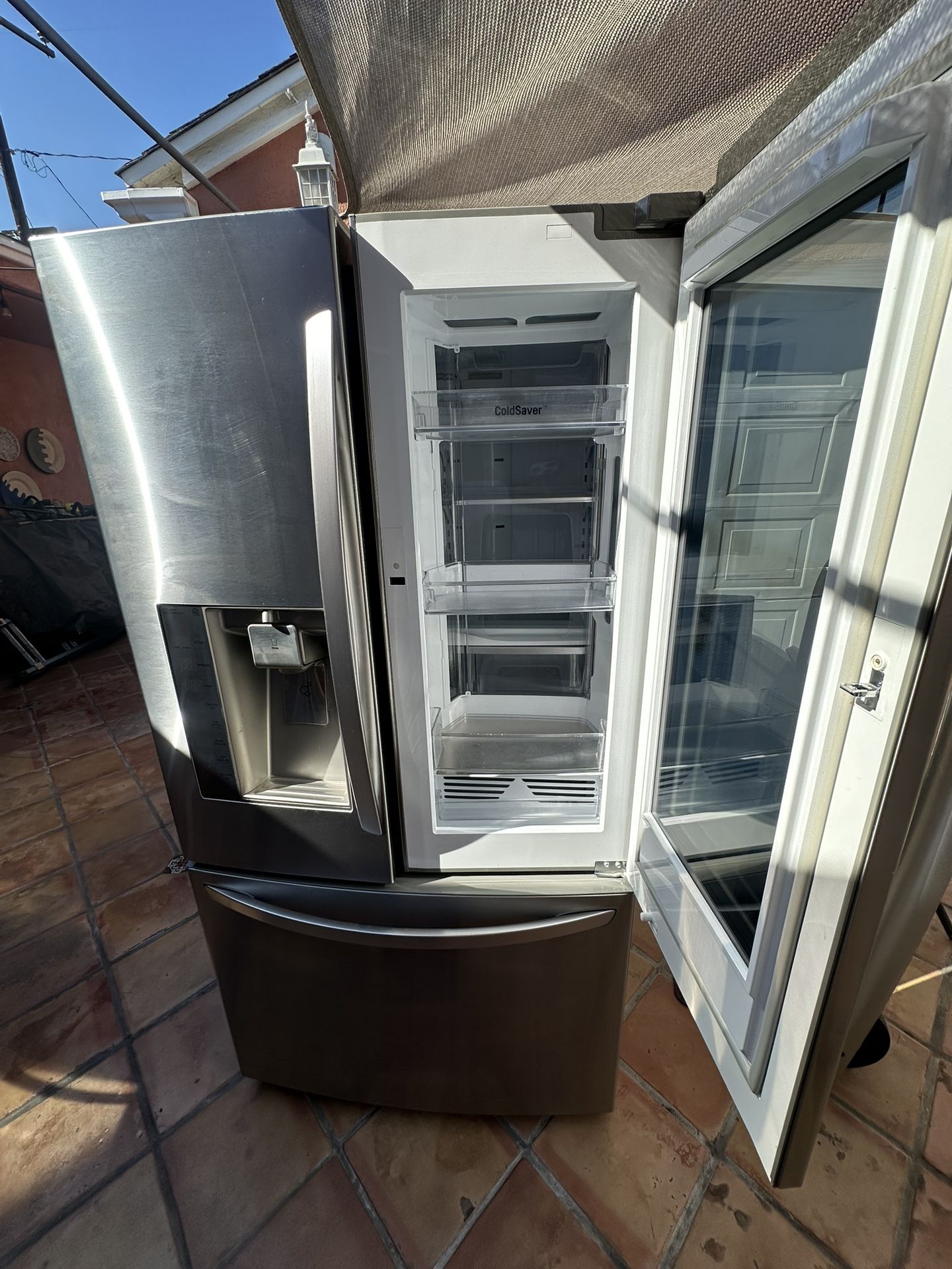 LG refrigerator
