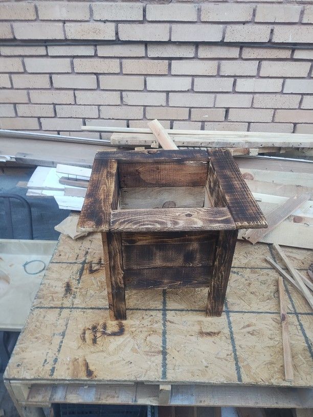 Mini Flower Pot / Mini Ice Chest