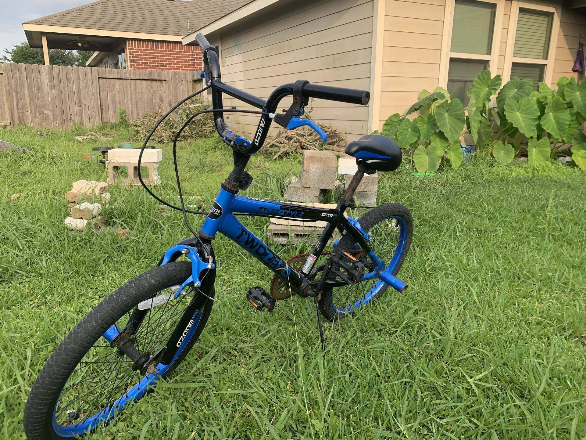 Ozone 500 Bmx bike