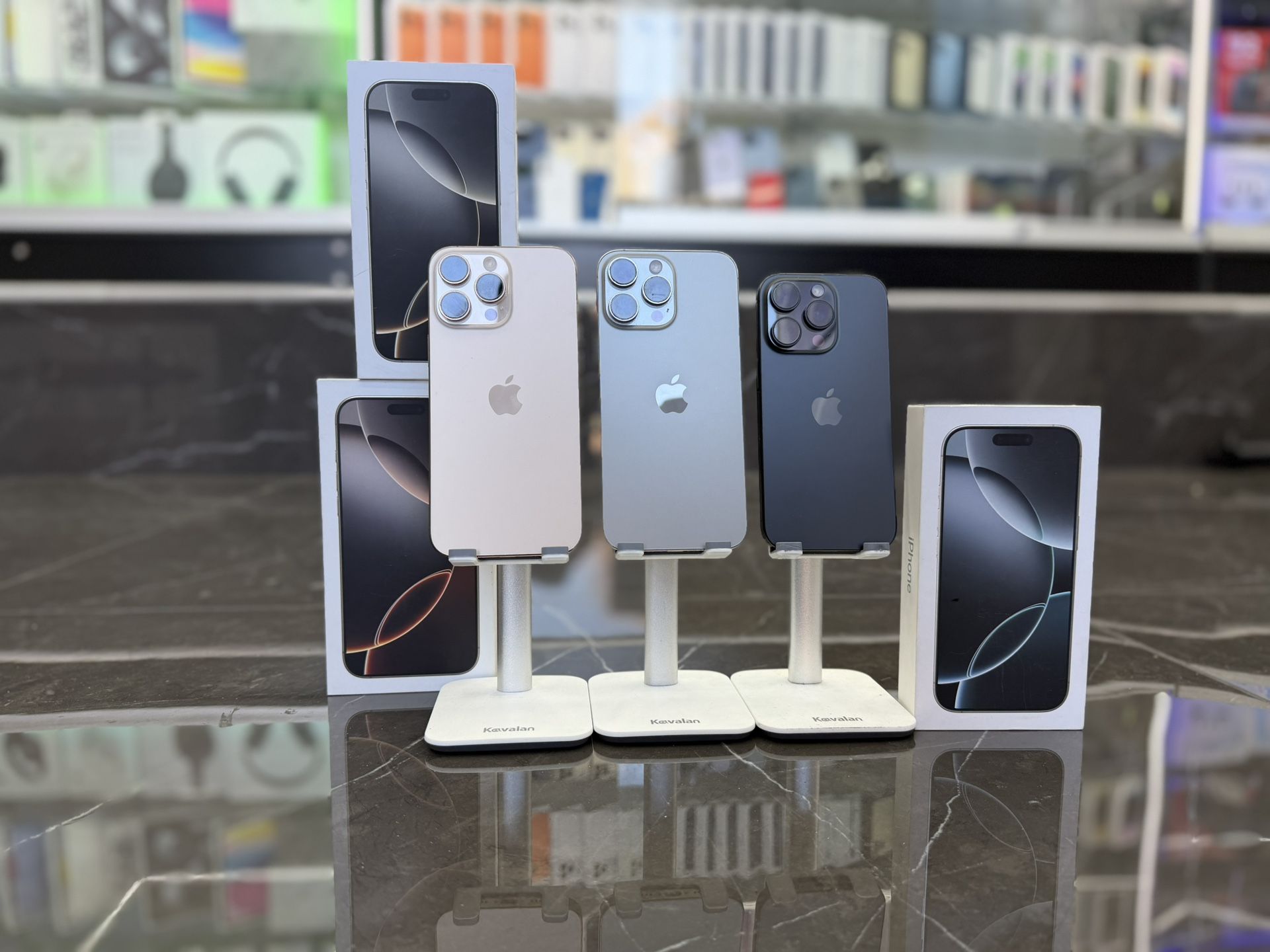 iPhone 16 Pro & iPhone 16 Pro Max ((Take It Home In Payments/ llévatelo a casa en pagos)