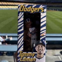 Tommy Edman Bobblehead Dodgers Sga 2025