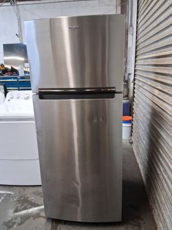 🥶$140 Whirlpool Stainless Steel Refrigerator Works Great🥶90-Day Warranty🥶Delivery Or Pick Up  Available🥶
