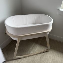 RH - CADEN BASSINET - WEATHERED WHITE