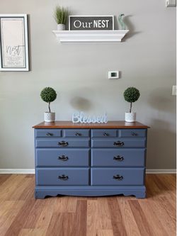 ✨🩶🤎Beautiful solid dresser🩶🤎✨