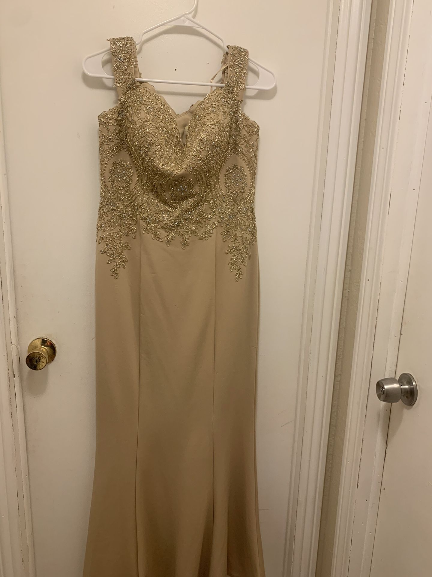 Vestido Elegante Champagne/Beige 