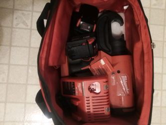Milwaukee Horse Logic, 12 Ton Utility Crimper