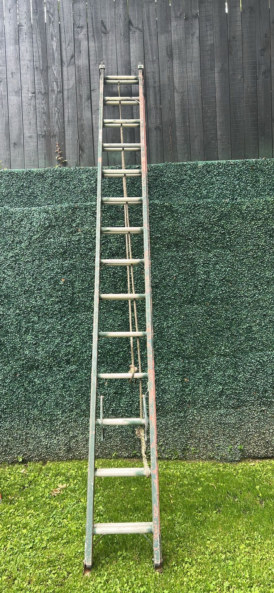 Extension Ladder 26’