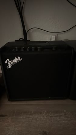 FENDER LT25 AMPLIFIER