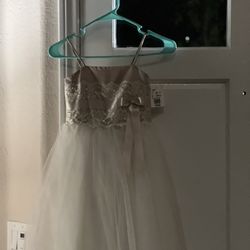 Little Girls Dress - SIZE 4 