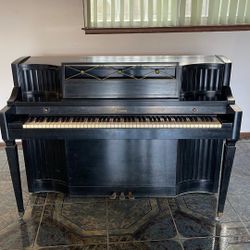 Baldwin Piano 