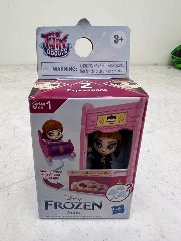 Disney Frozen 2 Twirlabouts Series 1 Anna Sled to Shop Playset, Includes Anna