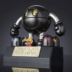 Pac-Man buy Chogokin chrome noir and Pac Man World Re-Pac