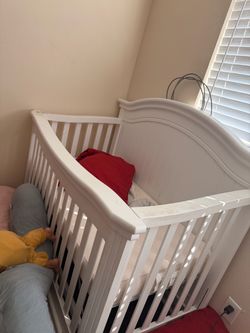 Baby crib free