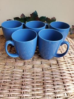 5 vintage Corelle Stoneware Mugs