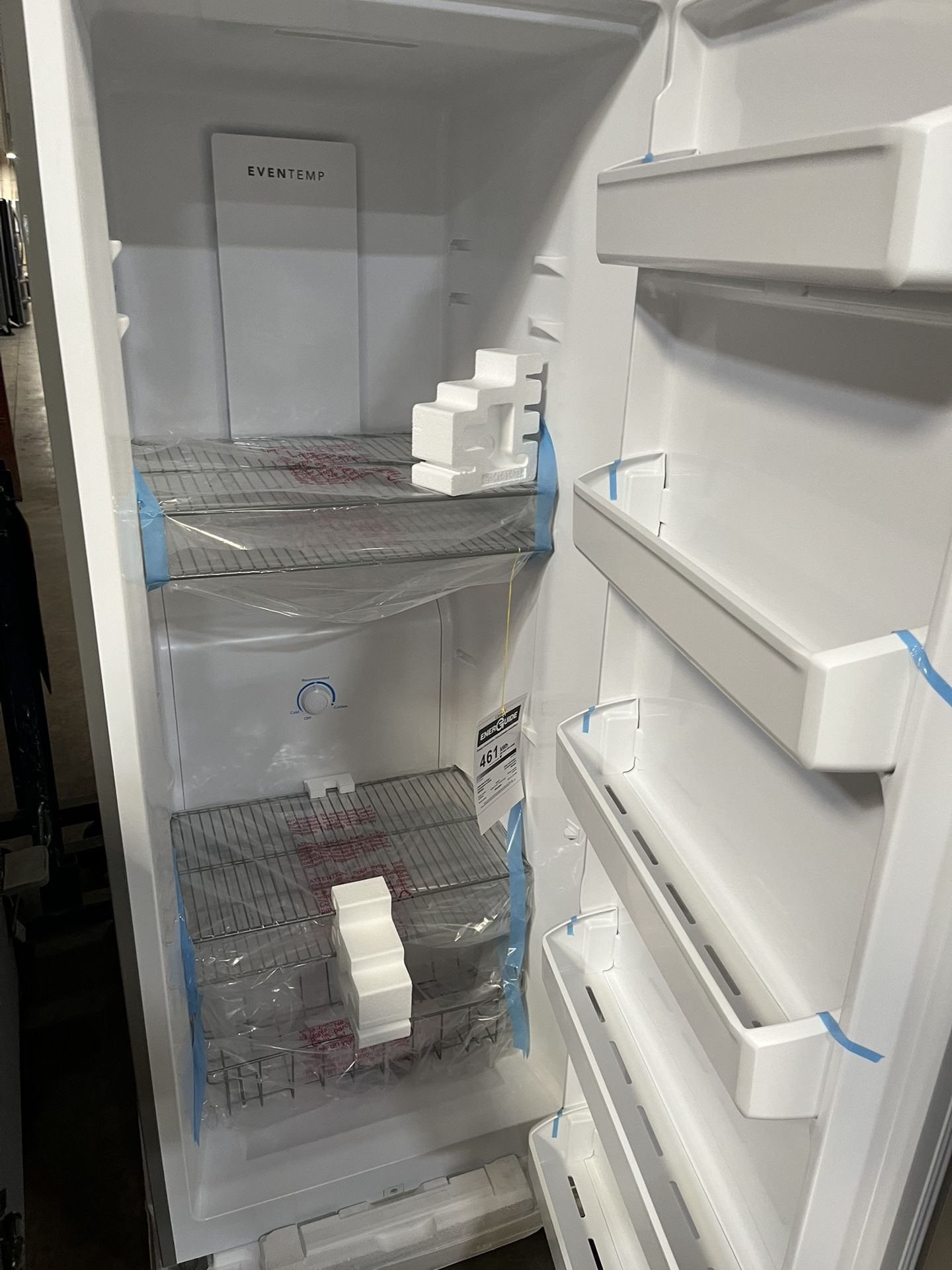 FRIGIDAIRE STAND UP FREEZER 15.5 Cb Ft
