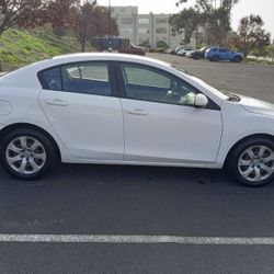 2013 Mazda 3i