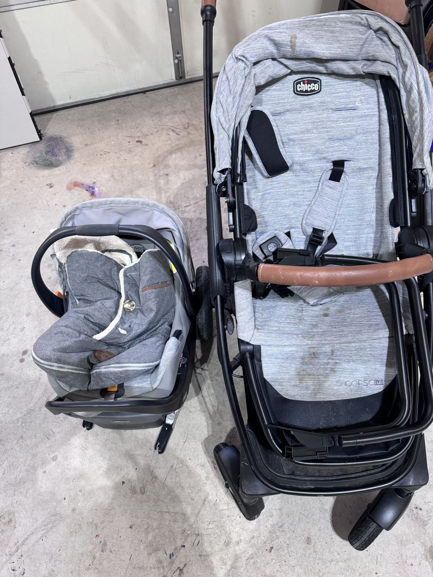 Chicco Corso Stroller and Car Seat Bundle
