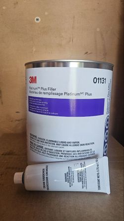 3M PlatinumTM Plus Body Filler 01131 Gold Formula 1 Gallon with Cream Hardener