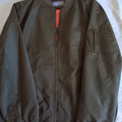 MENS SIZE: (XXL)        **MICHEAL KORS: LIGHT WEIGHT BOMBER JACKET ** BRAND NEW w/ TAGS: $$100 O.B.O