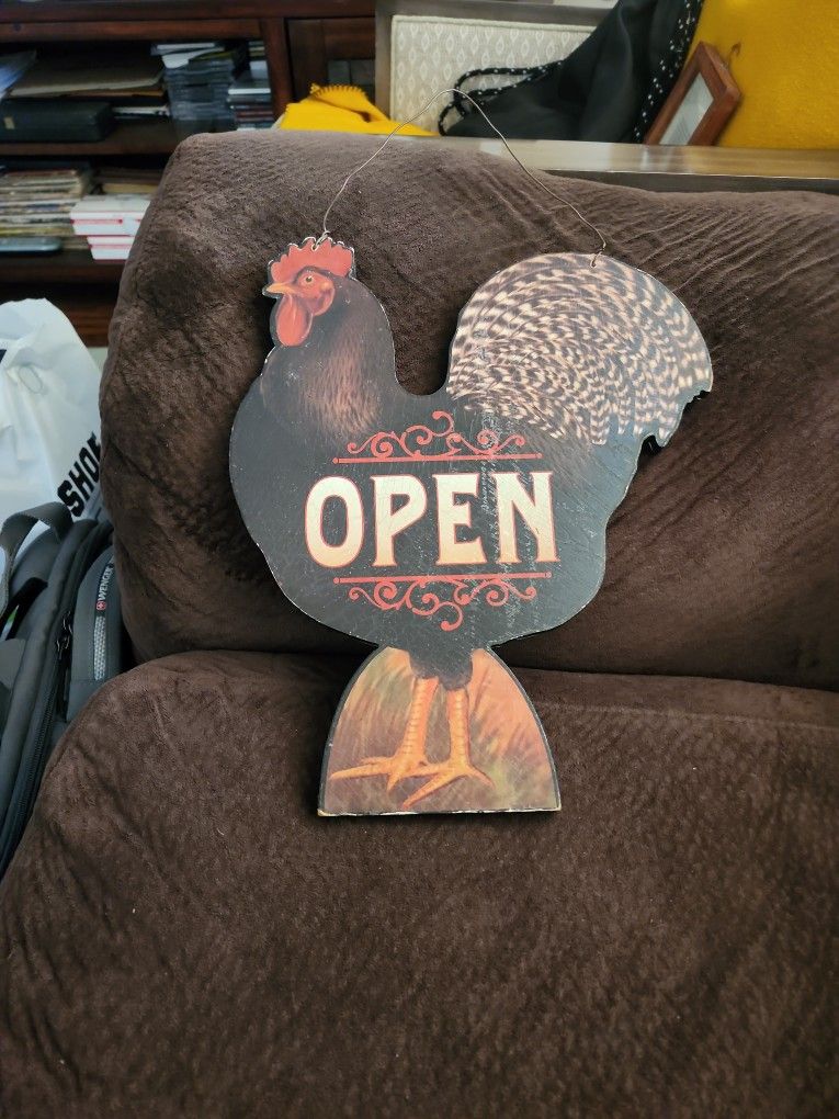 Rooster Open & Closed Hanging Farmhouse