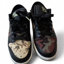 Nike Dunks 