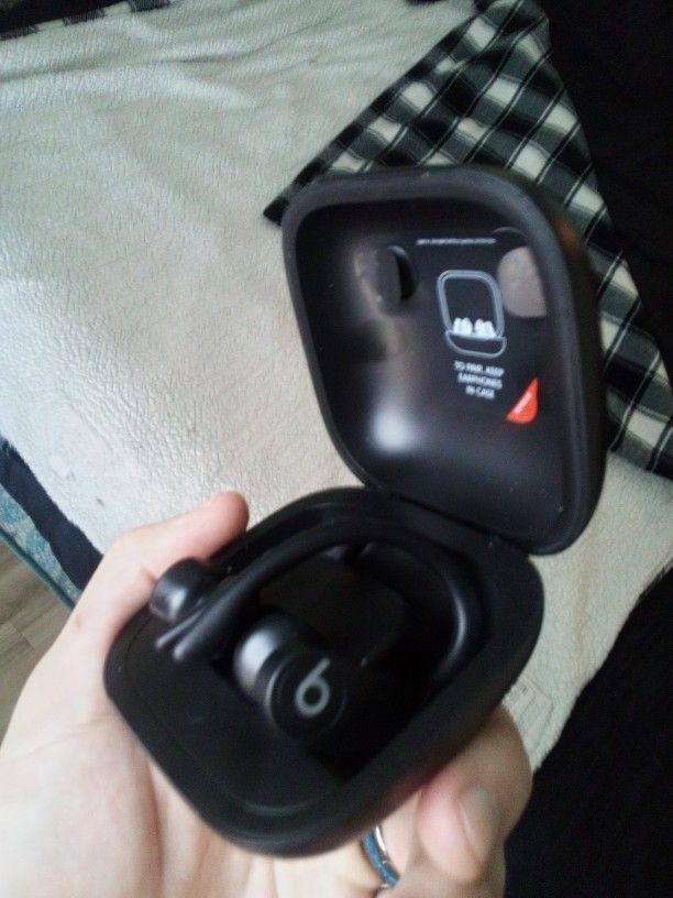 Beats: PowerBeats Pro