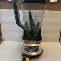 NINJA BLENDER!!