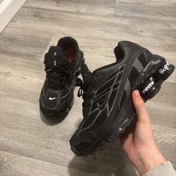 supreme shox (black)