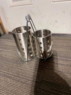 UTENSILS HOLDER