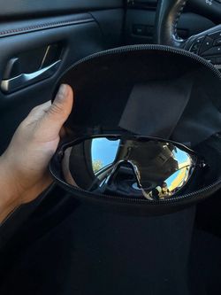 Silver Oakley radar
