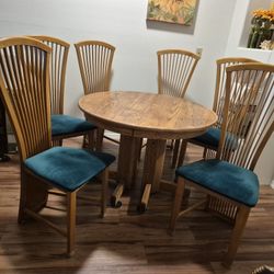 Dining Table And 6 Chairs 
