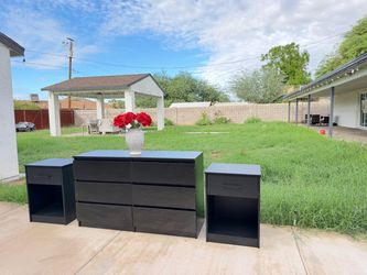 Black dresser + nightstands