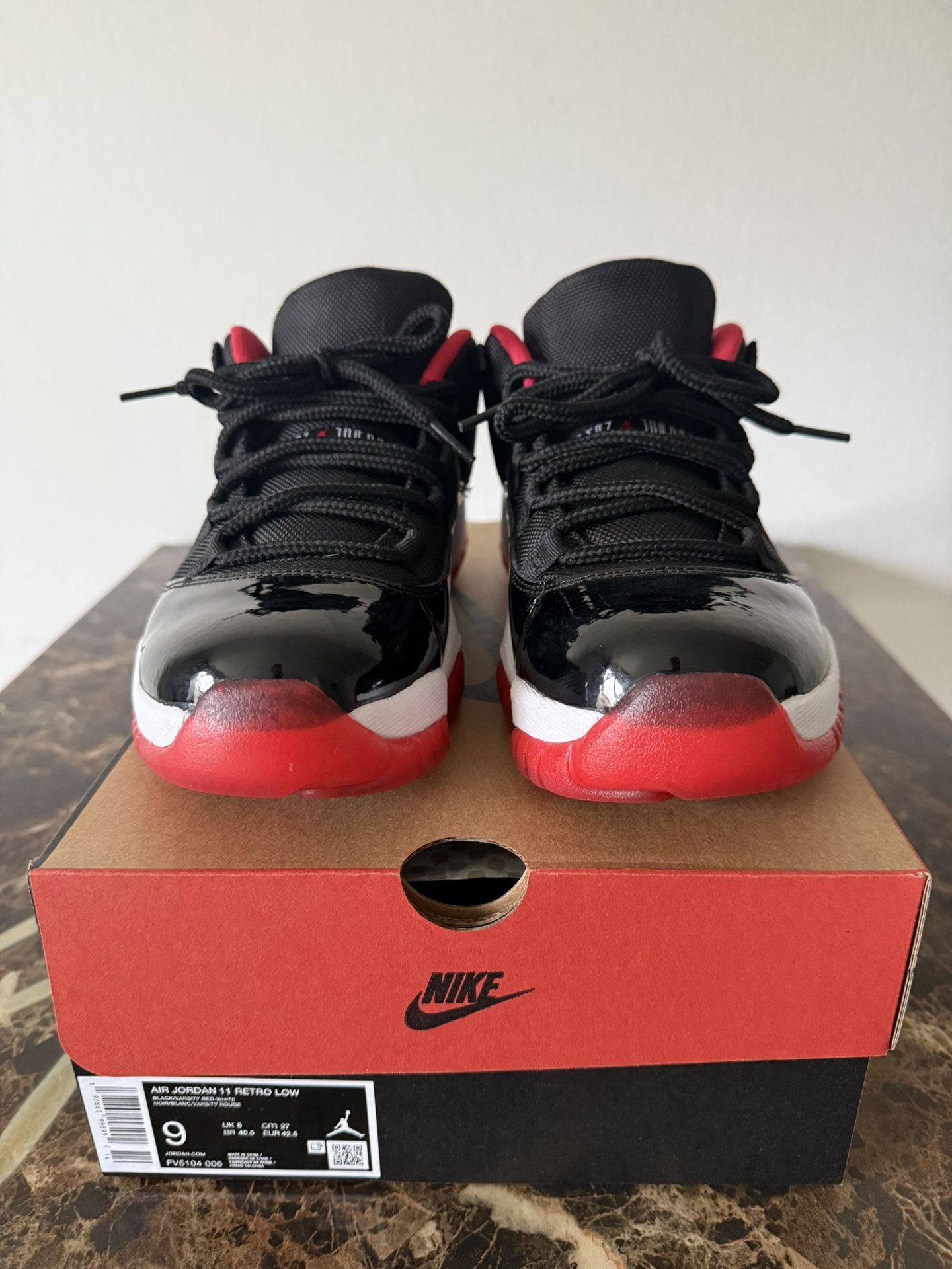 Air Jordan 11 Low Retro Bred (2015) size 9