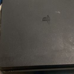 PS4 Slim