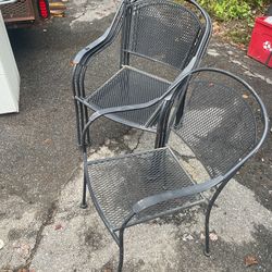 4 Metal Chairs 