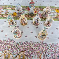 9 Piece Easter Bunny Decore