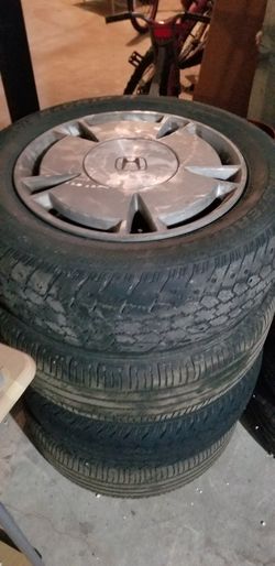 $75 4 HONDA TIRES SIZE 14 5 LOCKS