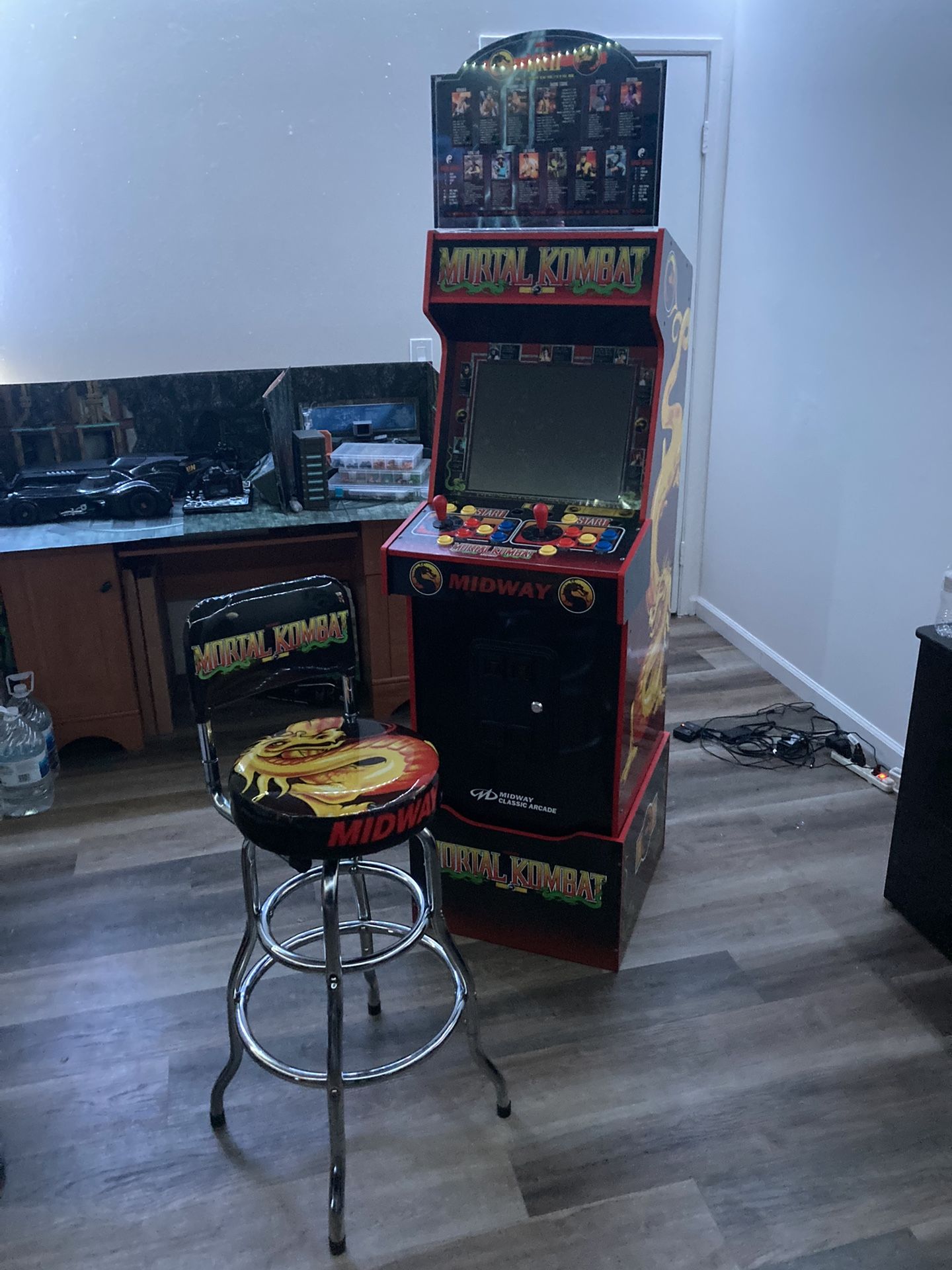 MORTAL KOMBAT 30TH ANNIVERSARY EDITION ARCADE 1UP + LIGHT UP MOVE LIST TOPPERS + MORTAL KOMBAT STOOL (READ DESCRIPTION!!!)