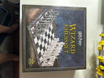 Harry Potter Wizard Chess Set