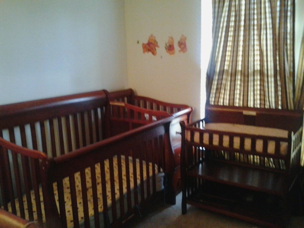 4 in 1 Baby Crib, Changer, Mattress with an Extra Changer Table