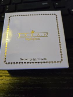 Farah Highlighter Compact Zahara