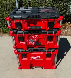 Milwaukee Packout Rolling Tool Box