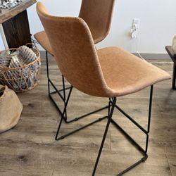 Kitchen Counter-Height Bar Stools