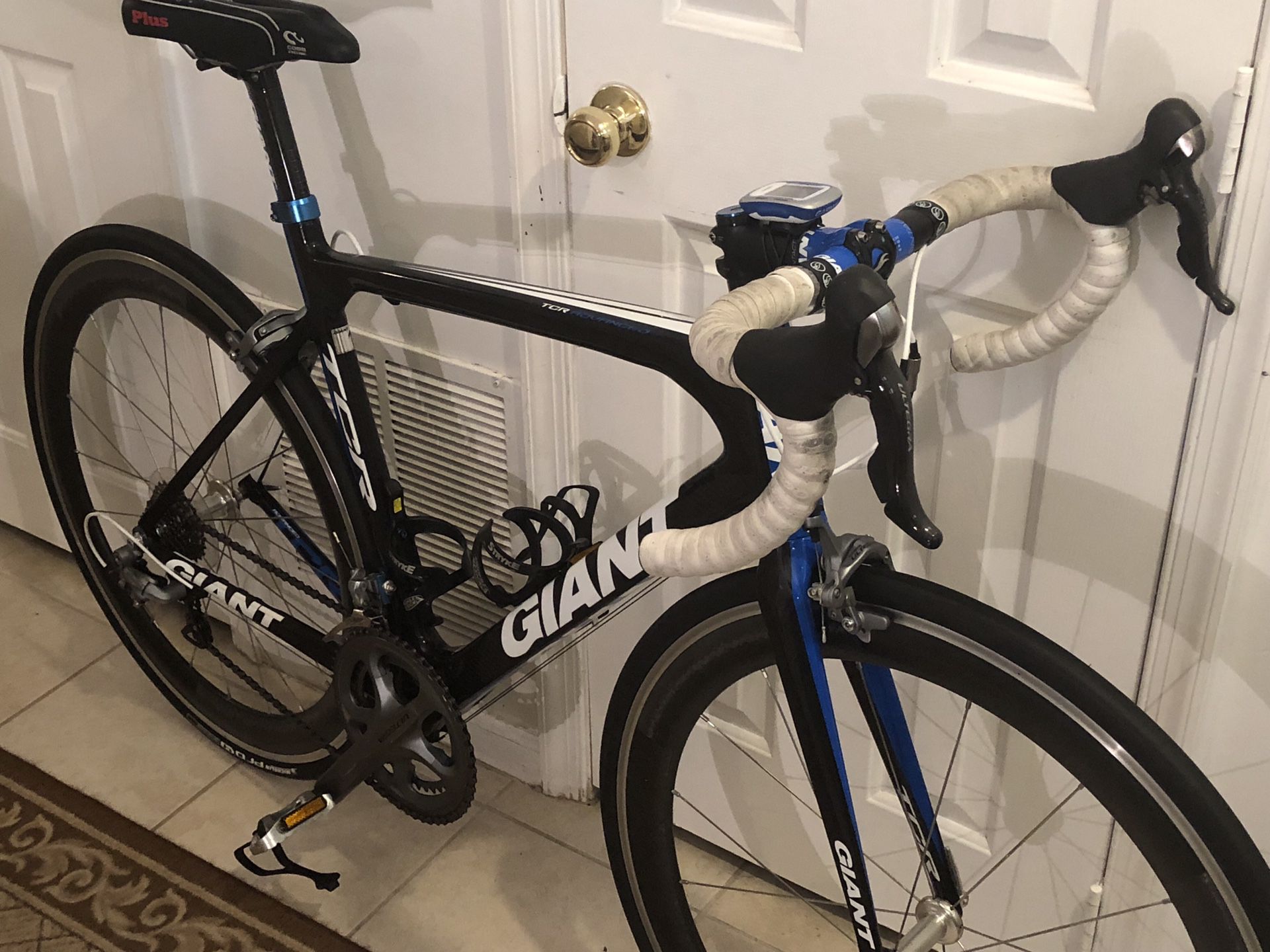 Giant TCR Advance 1 Full Carbon Road Bike W/ Zipp 404 OBO