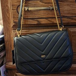 DKNY SHOULDER BAG