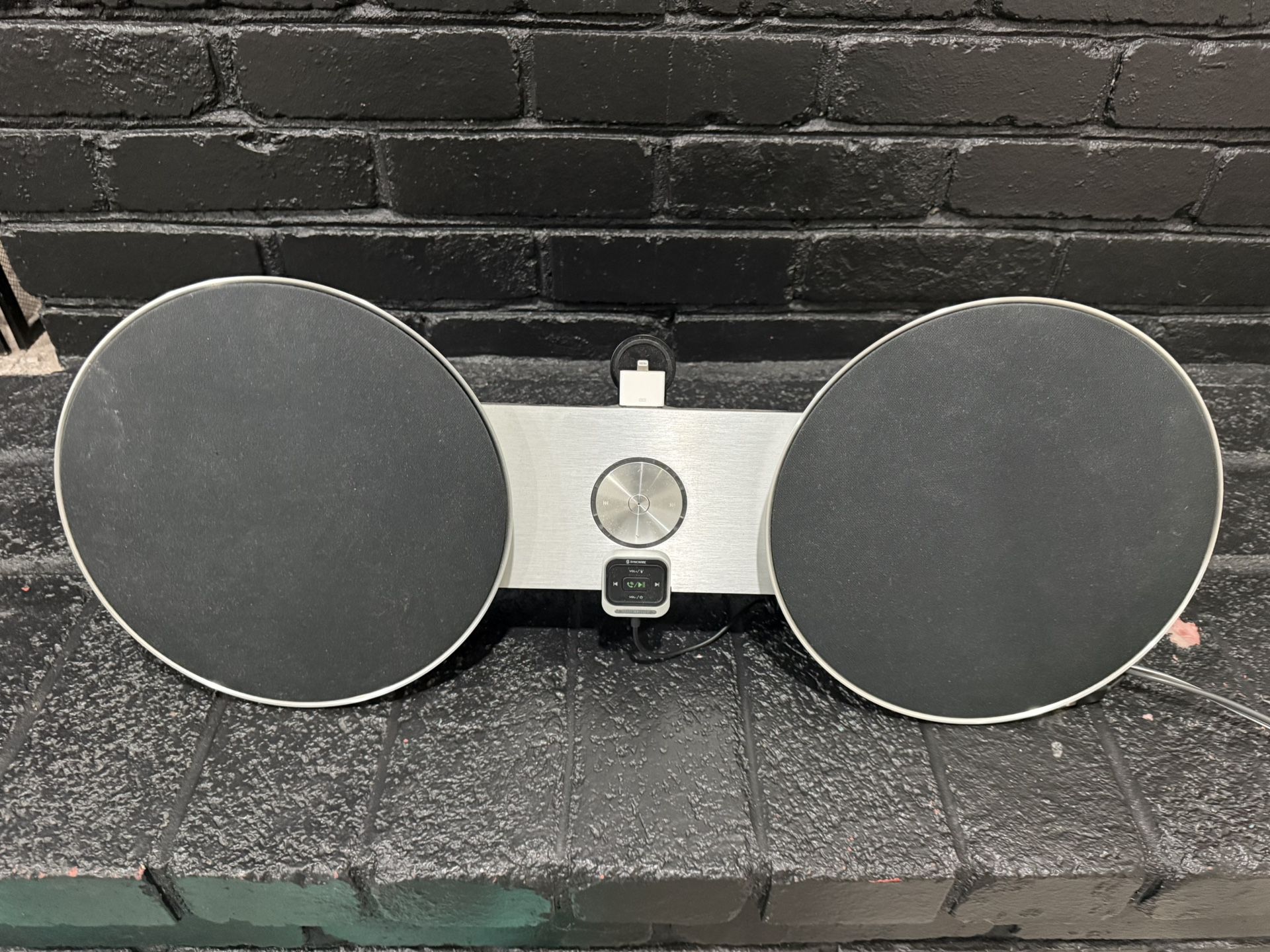  Beosound8