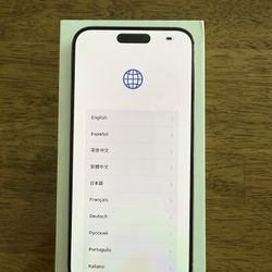 Unlocked iPhone 15 Pro Max 256gb White Titanium in Pristine Condition